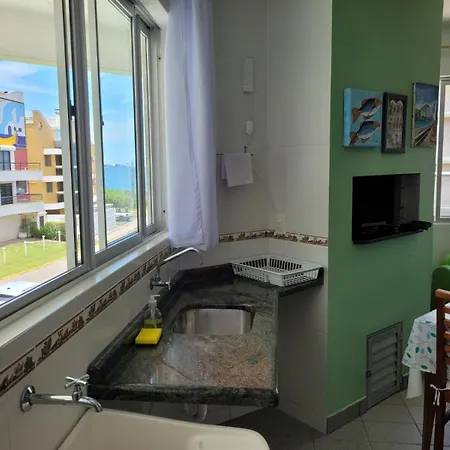 PRAIA DE 4 ILHAS Apartamento De 1 Quarto a 60M Praia Com Vista-3